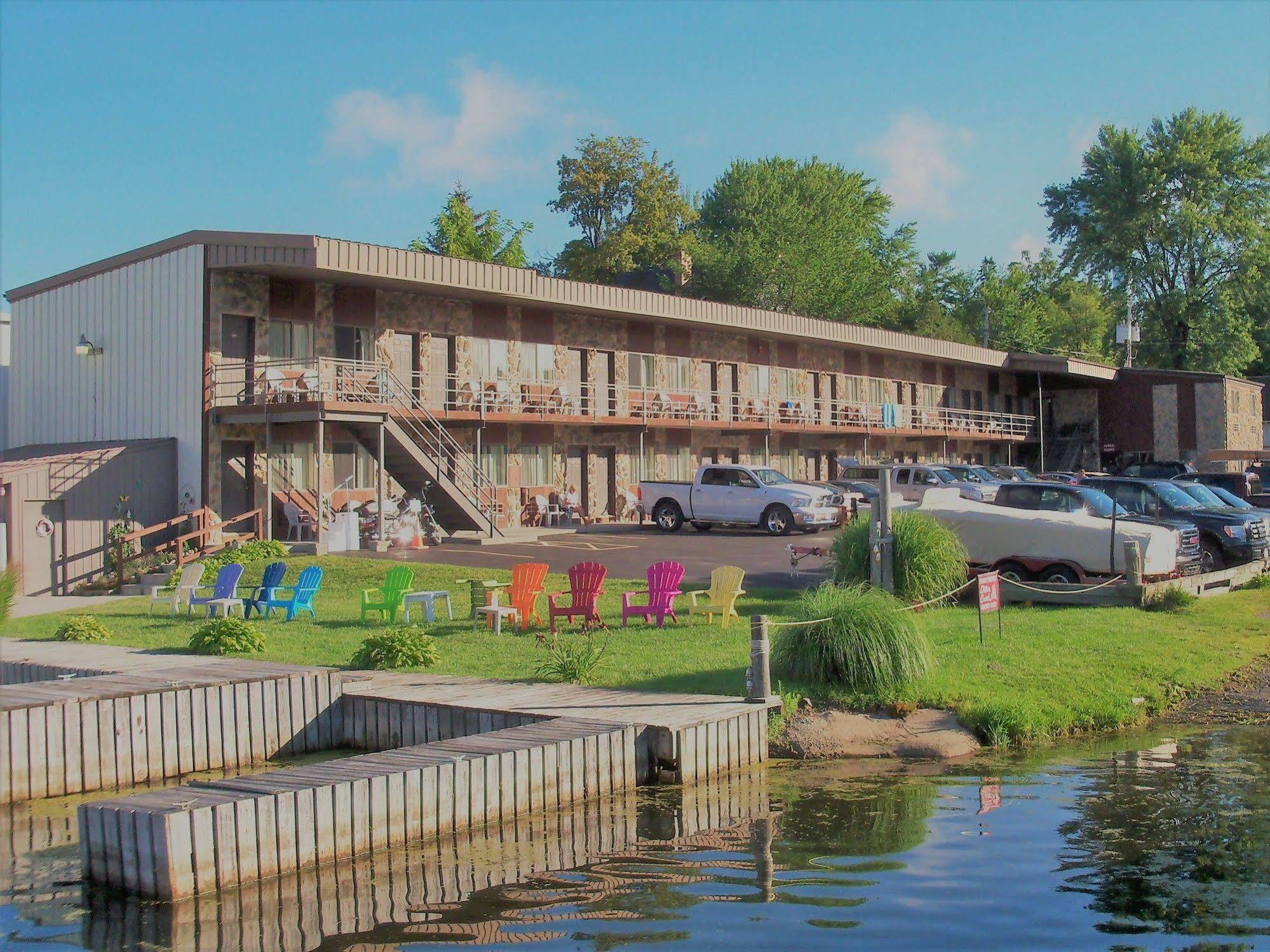 Otter Creek Inn Александрия Бей Екстериор снимка